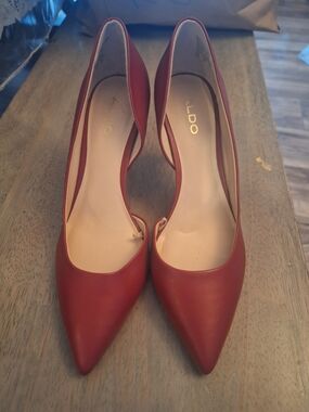 ALDO Women's Burgundy Pointed-Toe Pumps